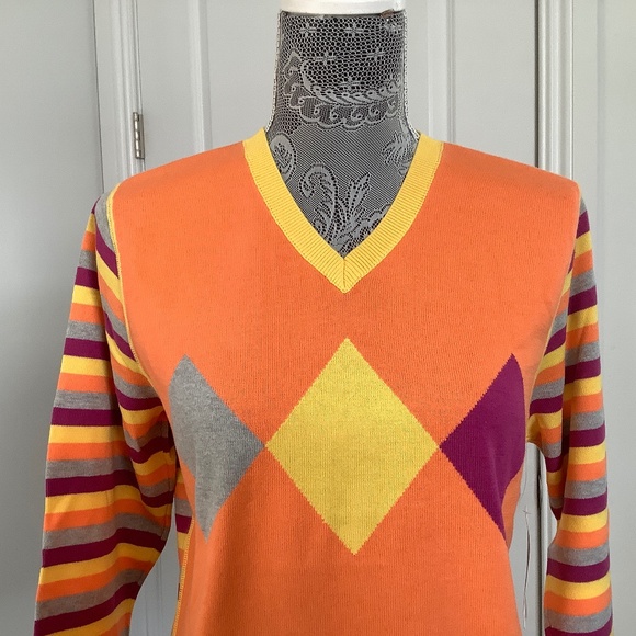 NWT I.e. relaxed Women's Sweater, Size L - Picture 2 of 8